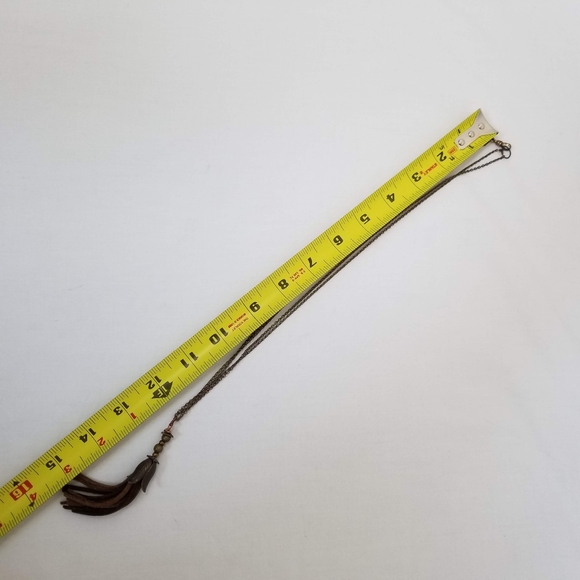 Necklace with Leather Tassel Floral Pendant Bronze - Picture 4 of 4